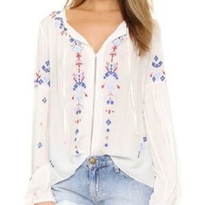 Parker NY - Boho Chic Embroidered Blouse - White and Blue
